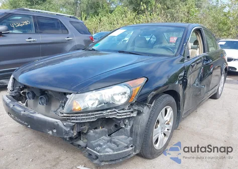 2009 Honda Accord Lxp z USA, uszkodzony, nr VIN 1HGCP26429A030821